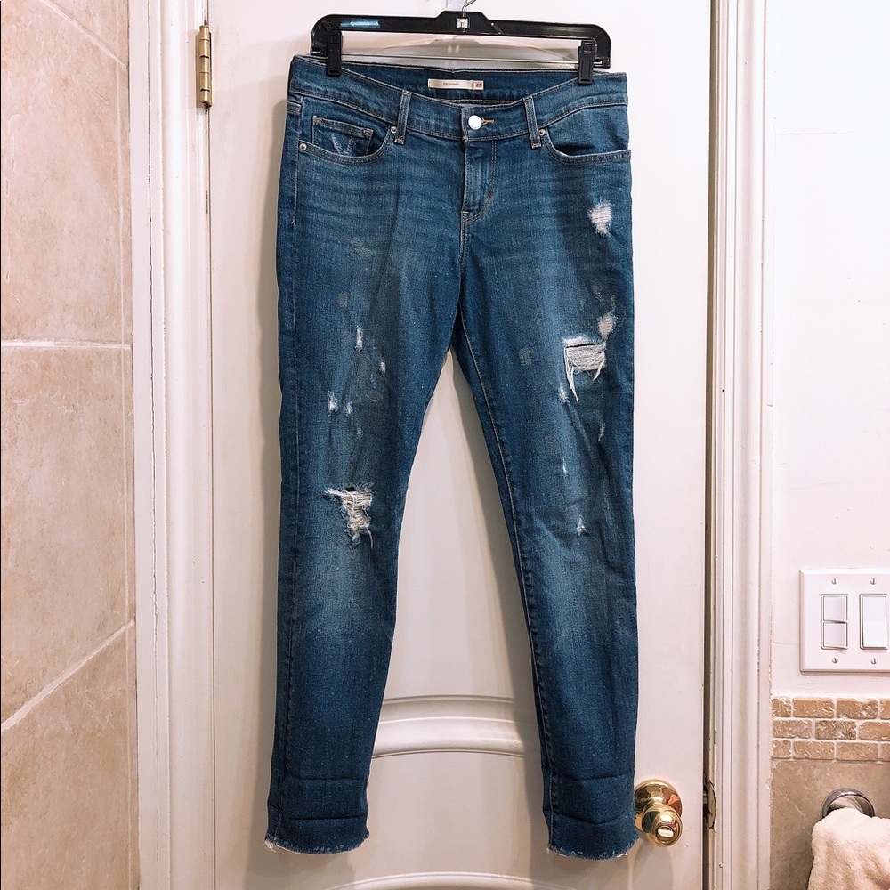 LEVI'S DISTRESSED SKINNY JEANS